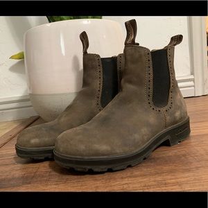 Blundstone Chelsea Boots Rustic Brown Versatile